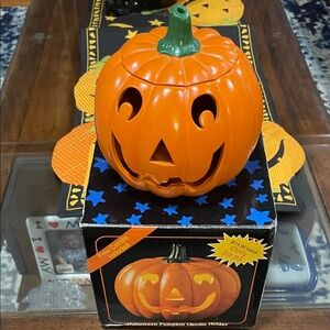 Jack O Lantern Pumpkin Tea Light Candle Holder NIB